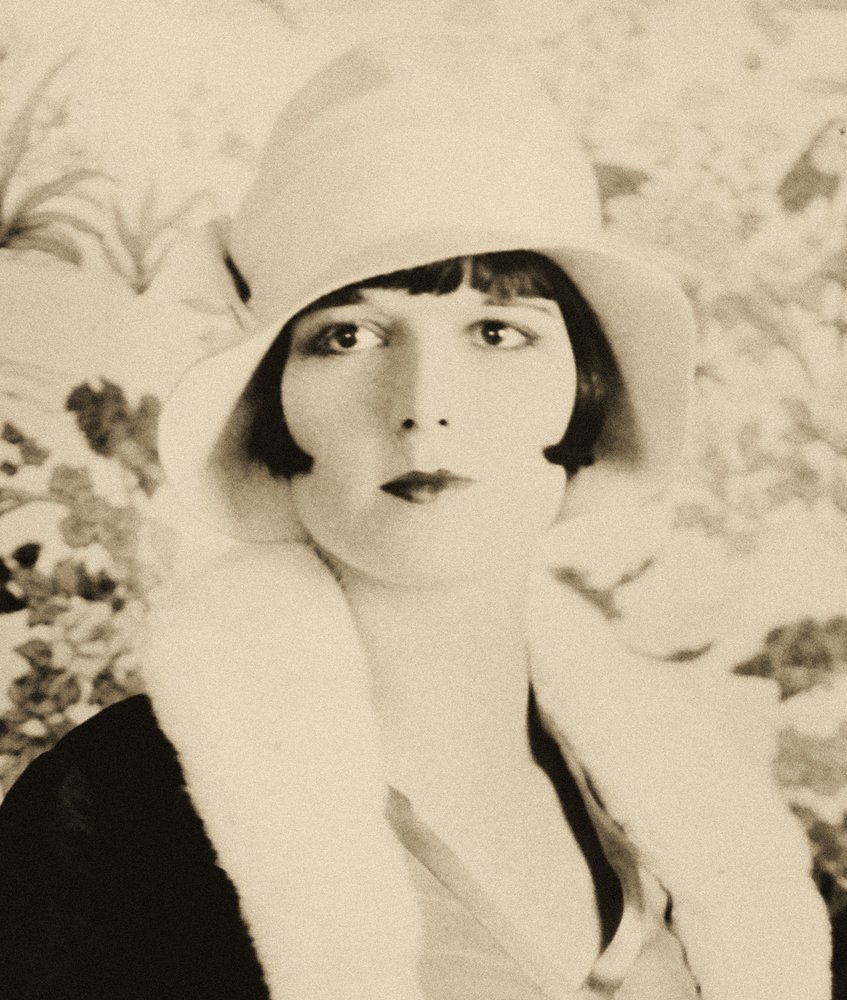 Portret Louise Brooks (1906 – 1985) autorstwa Unknown