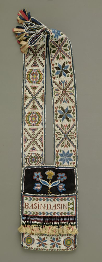 Torba na ramię, Chippewa, rdzenni Amerykanie, ok. 1850 (wełna, przędza, bawełna i nici, jedwabna wstążka i szklane koraliki) autorstwa American School