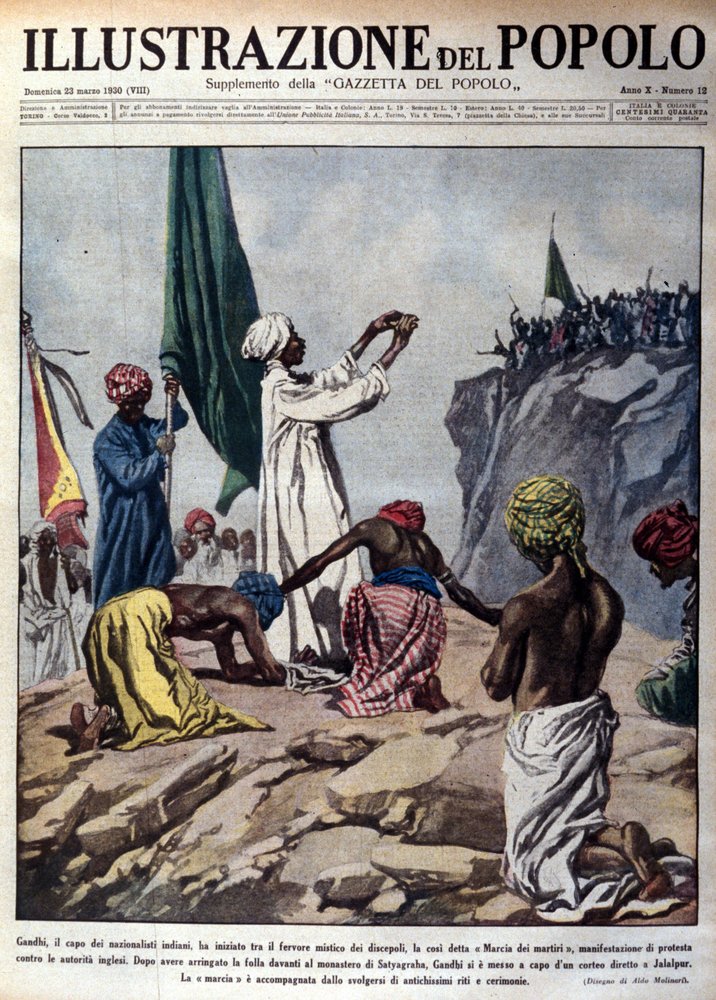 Demonstracja prowadzona przez przywódcę politycznego Mohandasa Karamchanda Gandhiego (1869-1948) w proteście przeciwko władzom angielskim, przedstawiająca ceremonię podczas tak zwanego Marszu Męczenników w kierunku Jalaipuru. Ilustracja zaczerpnięta z autorstwa Anonymous Anonymous