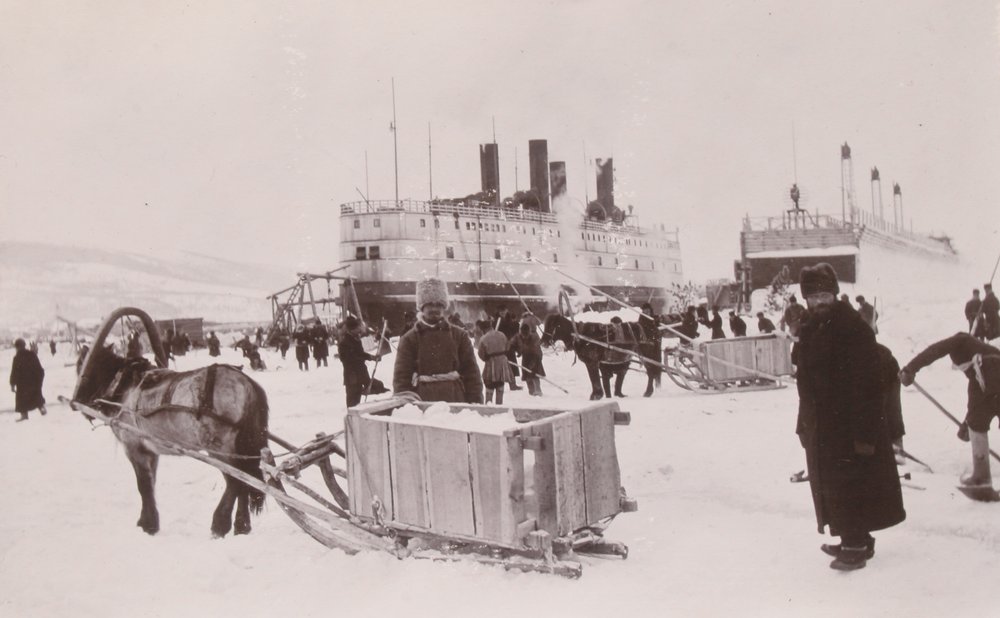Lodołamacz prom parowiec SS Baikal, jezioro Bajkał autorstwa English Photographer