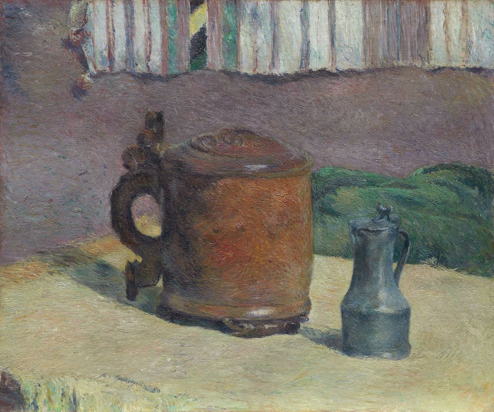 Drewniany kufel i metalowy dzban autorstwa Paul Gauguin