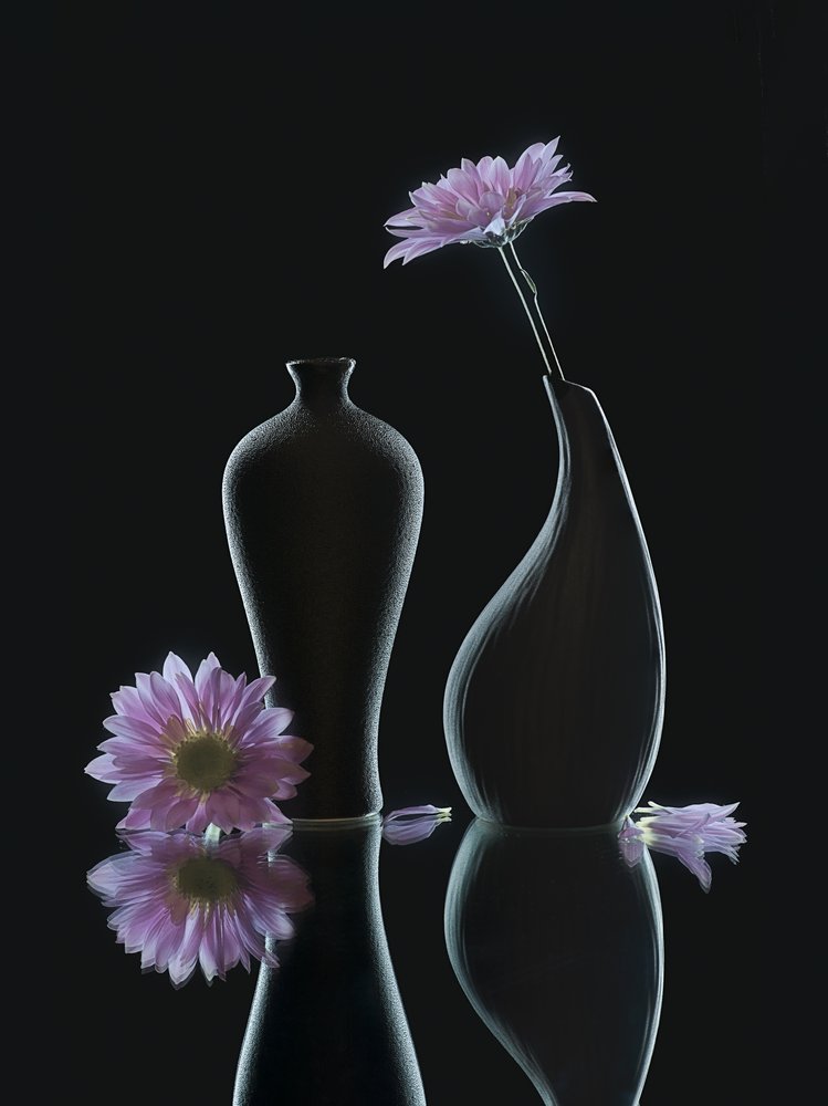 Spokojne kwiatowe refleksje autorstwa Alice Sheng