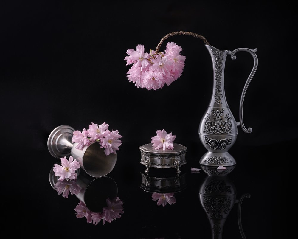 Srebro i Sakura autorstwa Alice Sheng