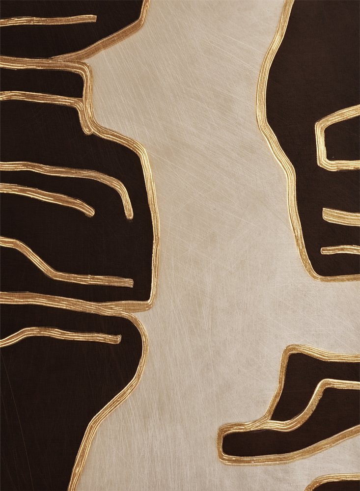 Eleganckie złote kontury autorstwa Alma