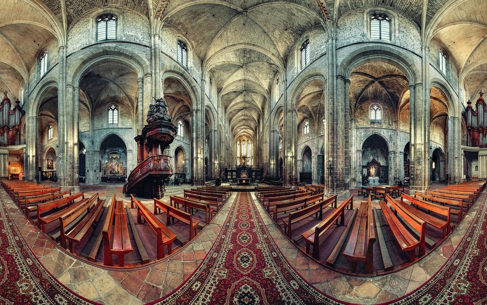 Wnętrze kościoła gotyckiego autorstwa Christian MARCEL