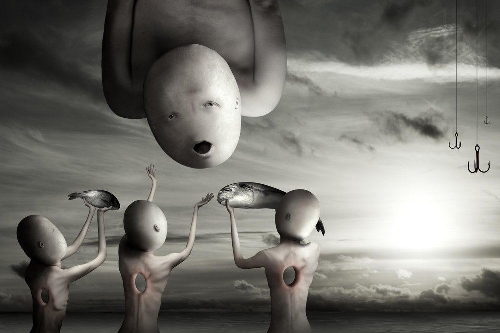 Surrealistyczna ofiara z ryb autorstwa Christophe Kiciak