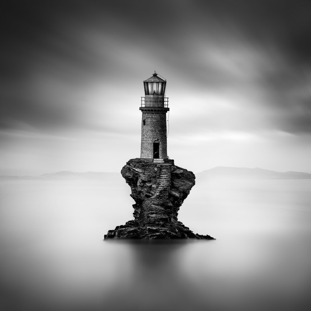 Latarnia morska Solitary Rock autorstwa George Digalakis
