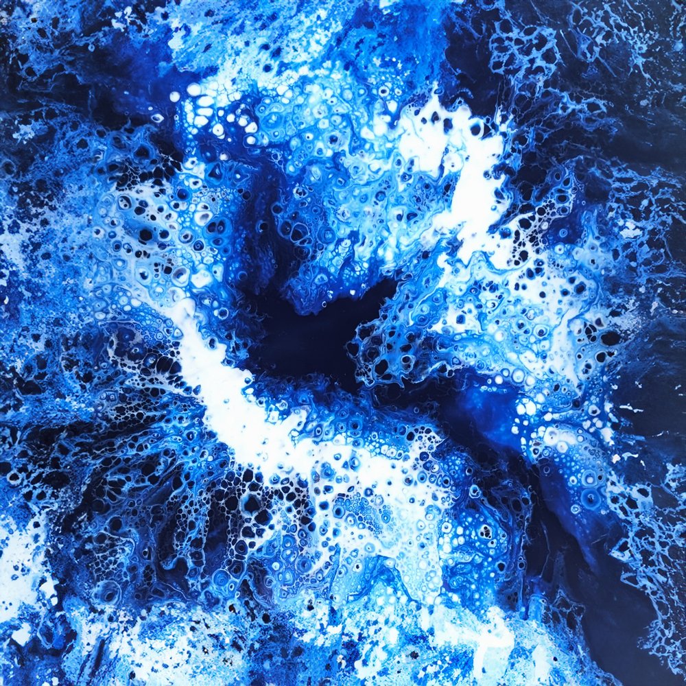 Głęboki błękit oceanu autorstwa Jonas Weikel