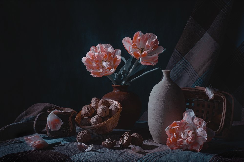 Nastrojowa martwa natura z tulipanami autorstwa Lydia Jacobs