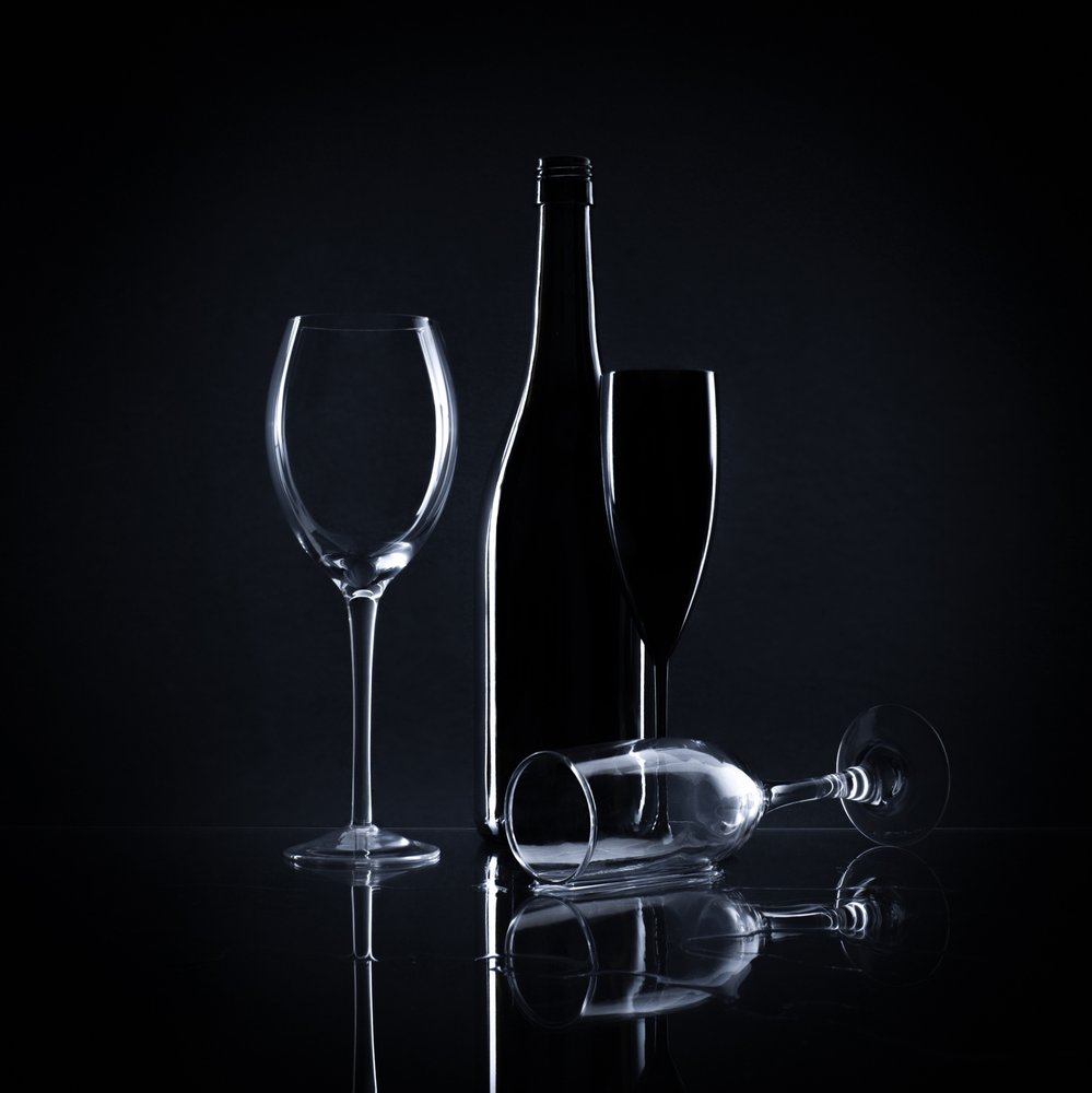 Elegancka martwa natura z winem autorstwa Margareth Perfoncio