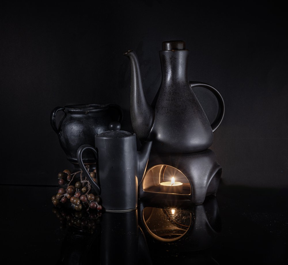 Świeca „Dark Ceramics Candle Glow” autorstwa larryliu