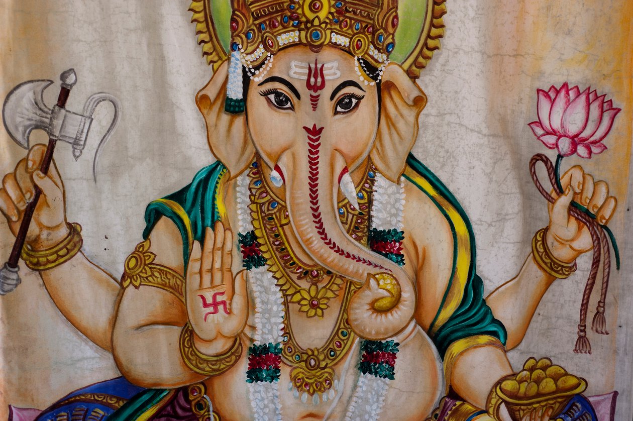 Obraz przedstawiający Ganesha z głową słonia na ekranie w wiosce Kovil w Tirukovil na Sri Lance. 29 maja 2010 r. autorstwa Unknown