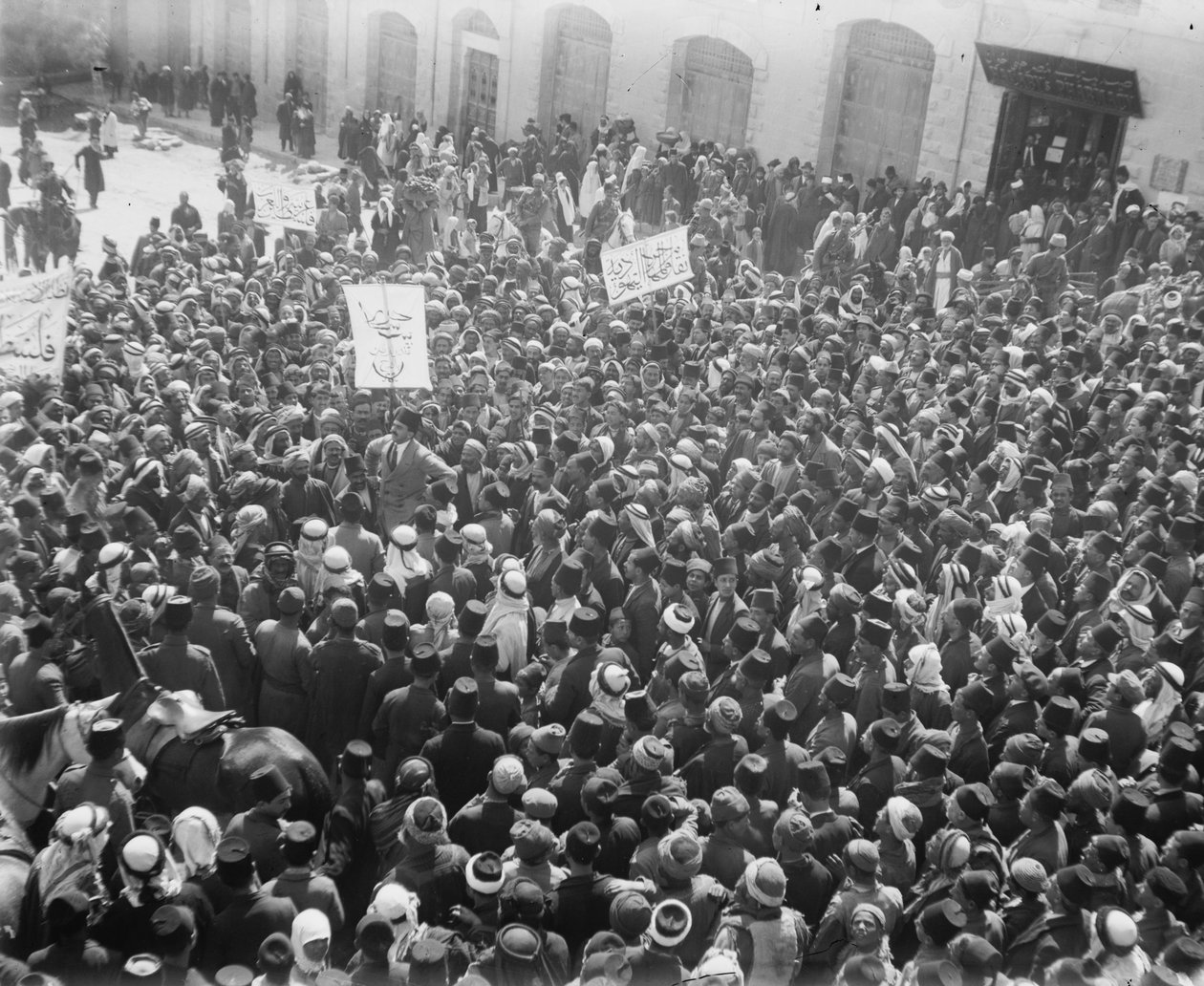 Demonstracja arabska, 1920 (fot. bw) autorstwa Unbekannt Unbekannt