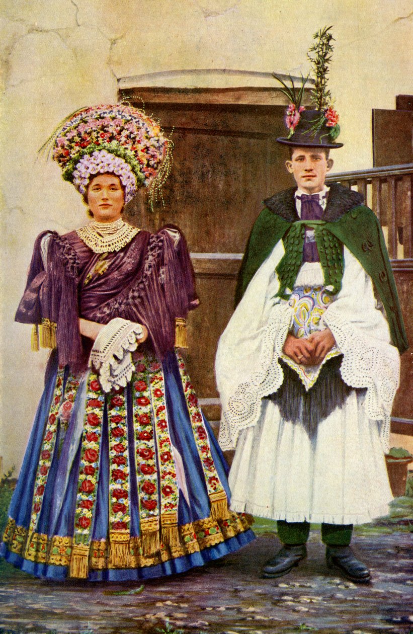 Węgry. Chłopska para w szyku ślubnym. 1920 autorstwa Unknown
