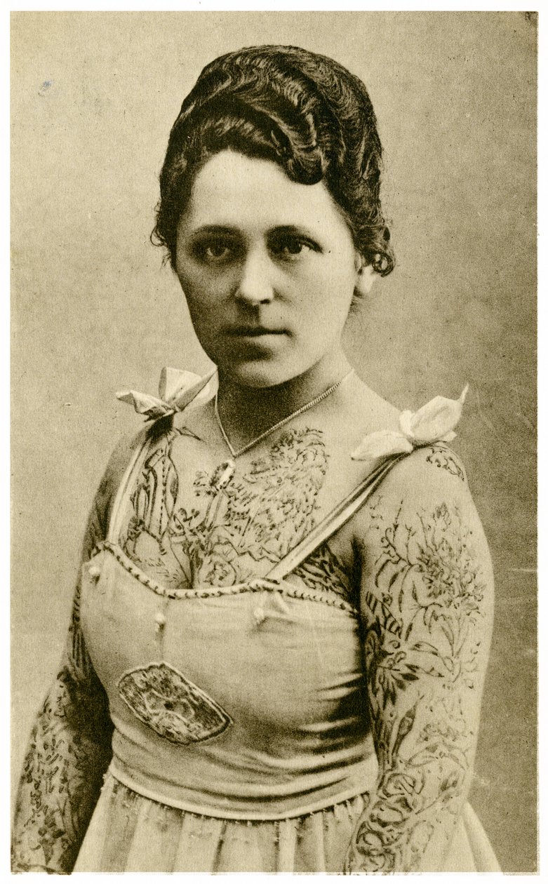 Portret Margit, wytatuowana kobieta, ok. 1910 r. autorstwa Unknown