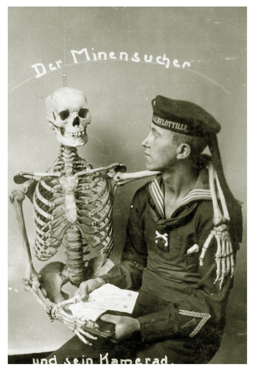 Trałowiec i jego towarzysz, ok. 1914 autorstwa Unknown