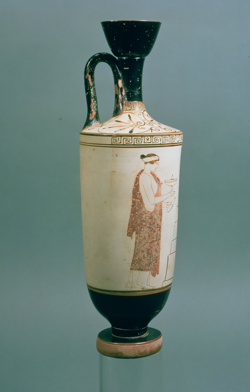 Attycki białozielony lekythos zdobiony kobietą trzymającą naczynie na perfumy i alabastron, z Laurium, Attyka, (ceramika) (recto patrz 104792) autorstwa Achilles Painter