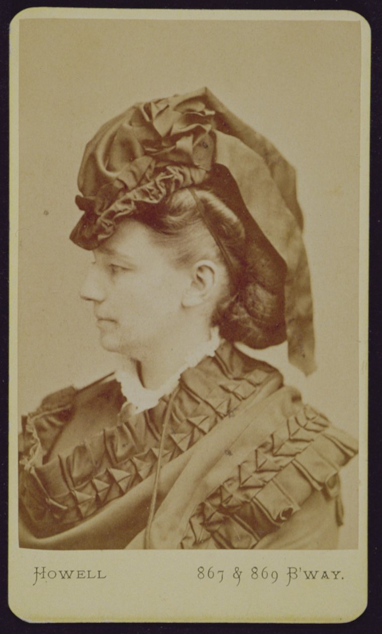 Portret Victorii Woodhull (1838-1927), ok.1875 autorstwa American Photographer