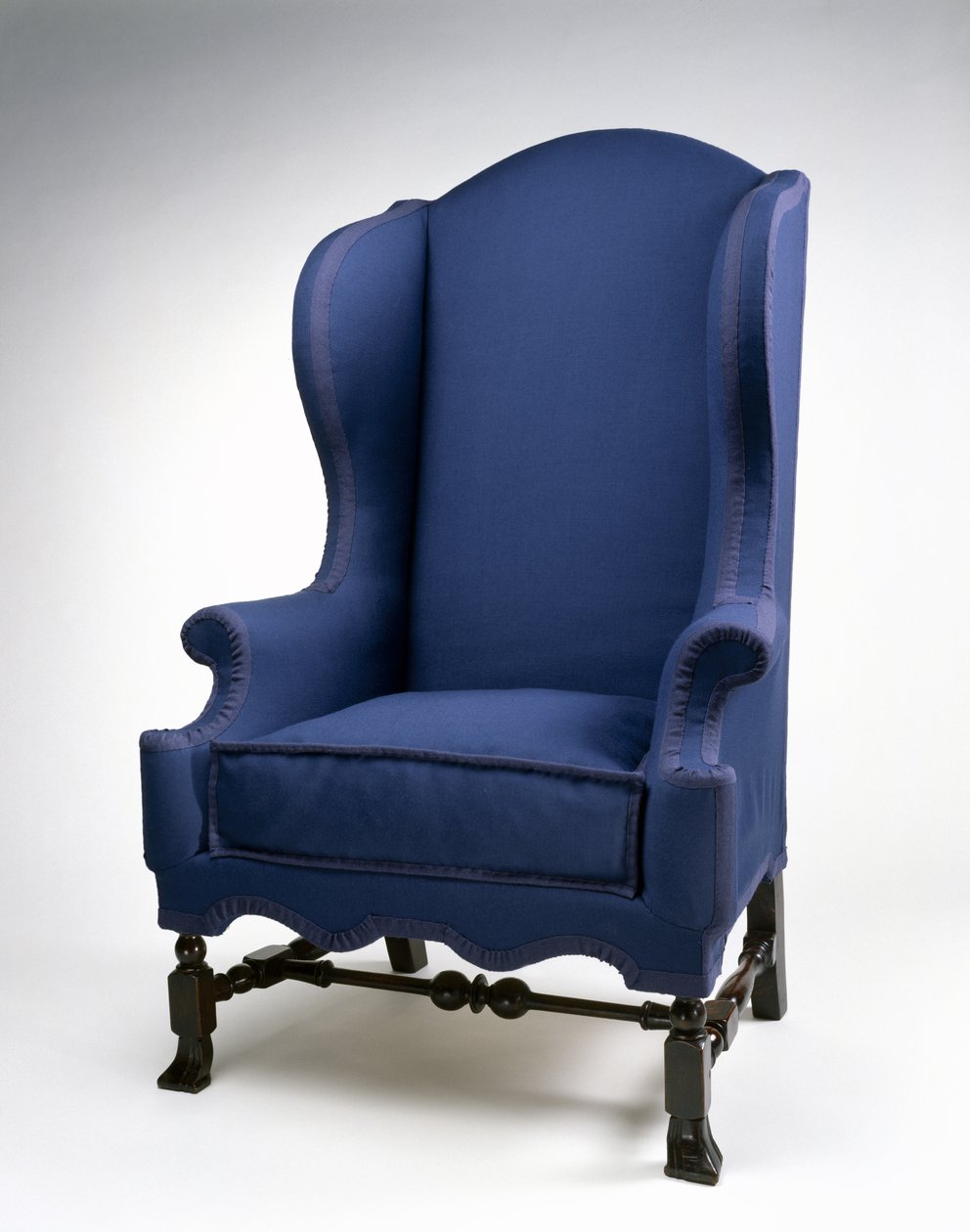 Krzesło Easy Chair, 1715-1735 (miękki klon, sosna wschodnia, twardy klon i brzoza) autorstwa American School