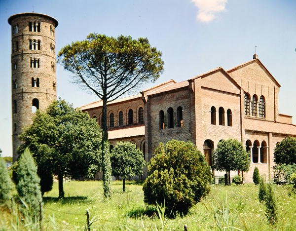 Widok na kościół i dzwonnicę autorstwa Byzantine School