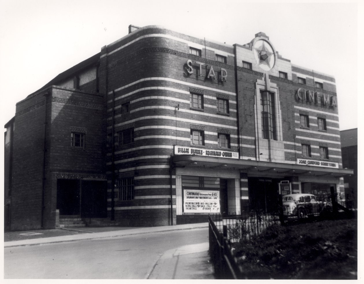 Star Cinema, przy York Road, Leeds, 11 maja 1938 autorstwa English Photographer