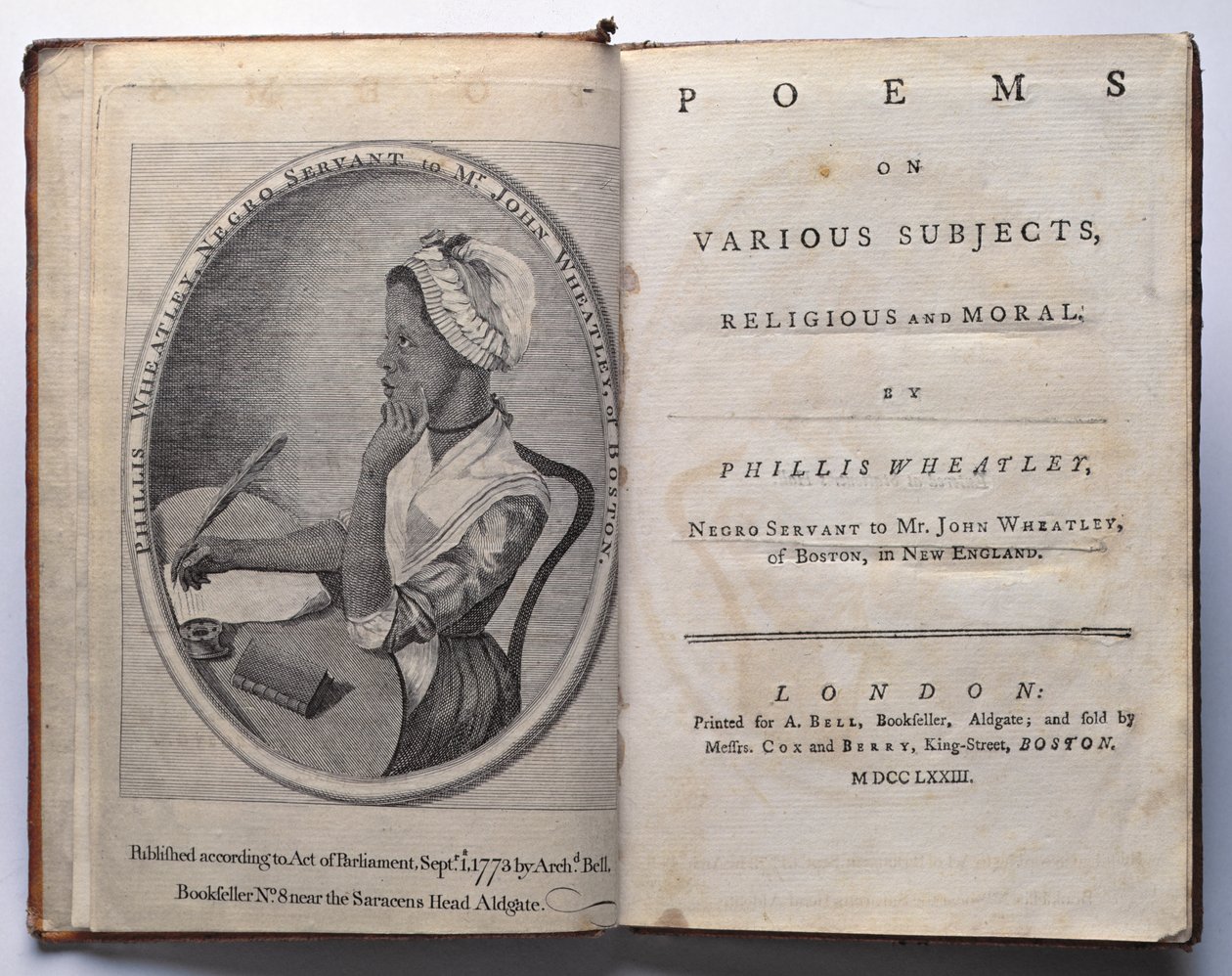 Strona tytułowa i strona tytułowa Wierszy na różne tematy, religijne i moralne Phillisa Wheatleya, opublikowane przez Archibald Bell, Londyn, 1773 autorstwa English School
