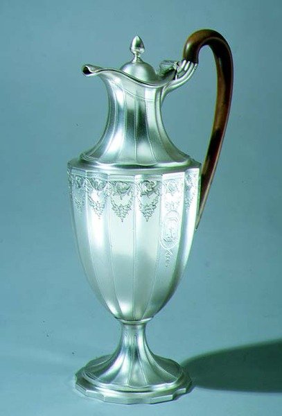 Dzbanek na gorącą wodę, jasny cięty i wyłożony boazerią, Peter i Anne Bateman, Londyn, 1792 (srebrny) autorstwa English School