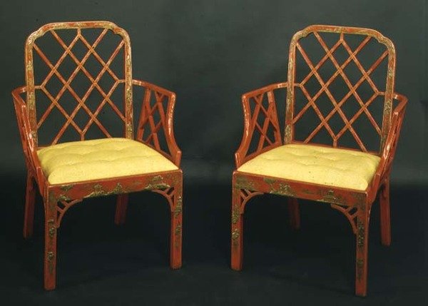 Dwa chińskie fotele Chippendale, ok. 1760 (czerwony lakier) autorstwa English School