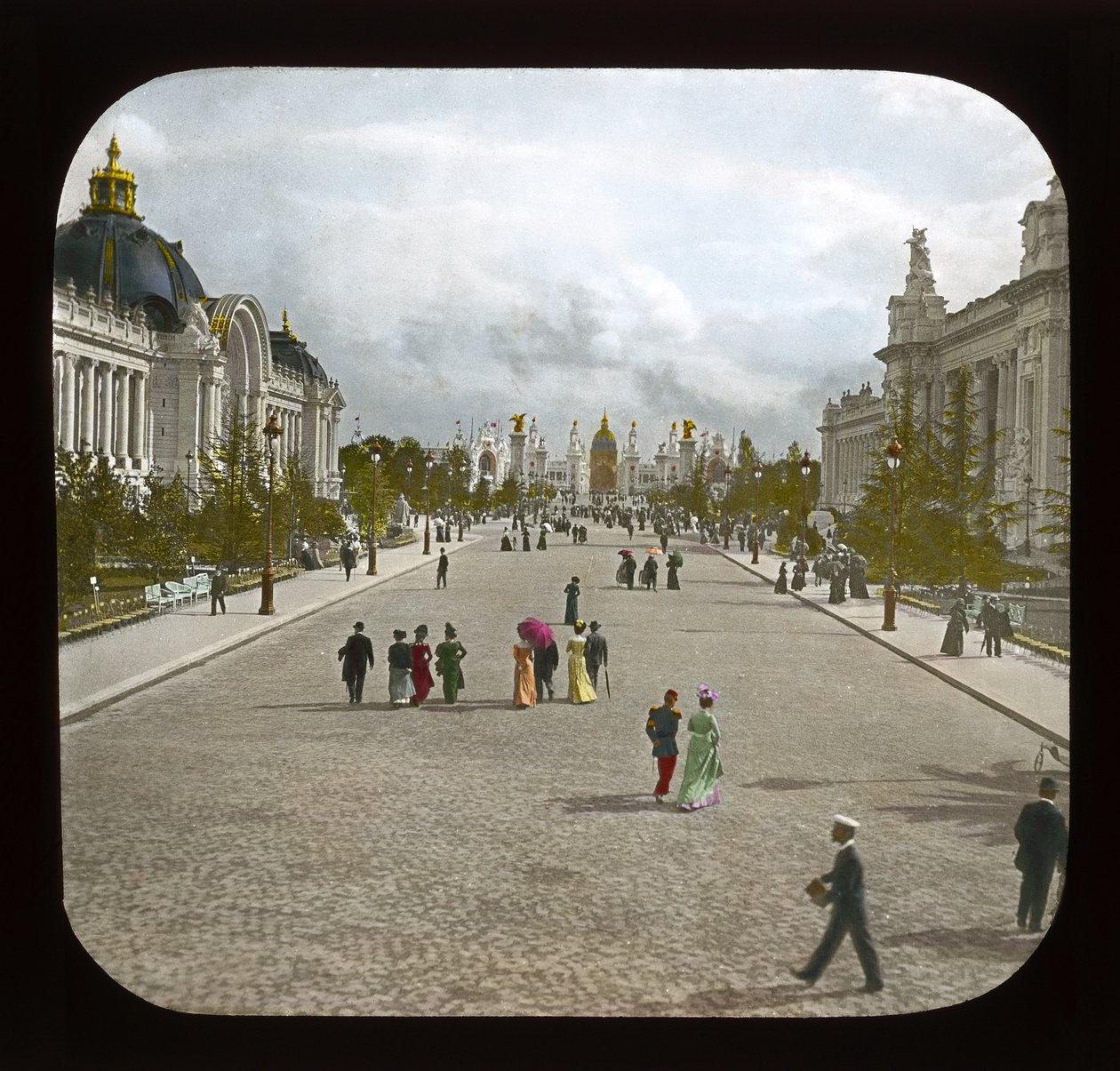 Ekspozycja Paryska: Avenue Nicholas II, 1900 (zjeżdżalnia z latarnią) autorstwa French Photographer