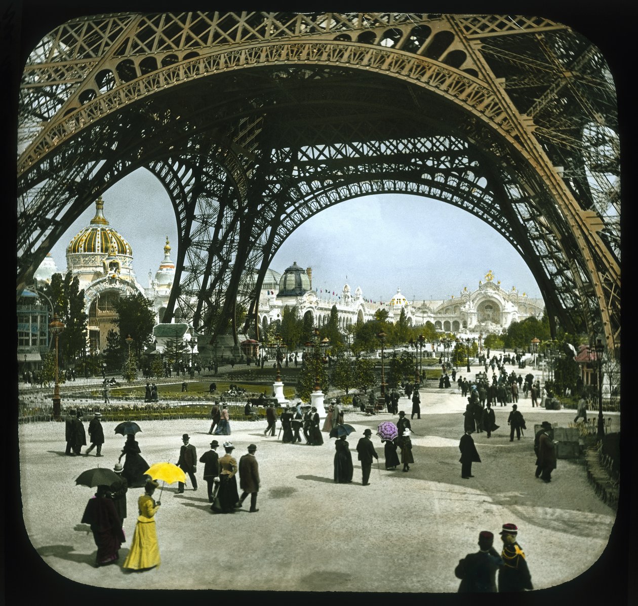 Ekspozycja Paryska: Pola Marsowe i Wieża Eiffla, Paryż, Francja, 1900 (zjeżdżalnia z latarnią) autorstwa French Photographer