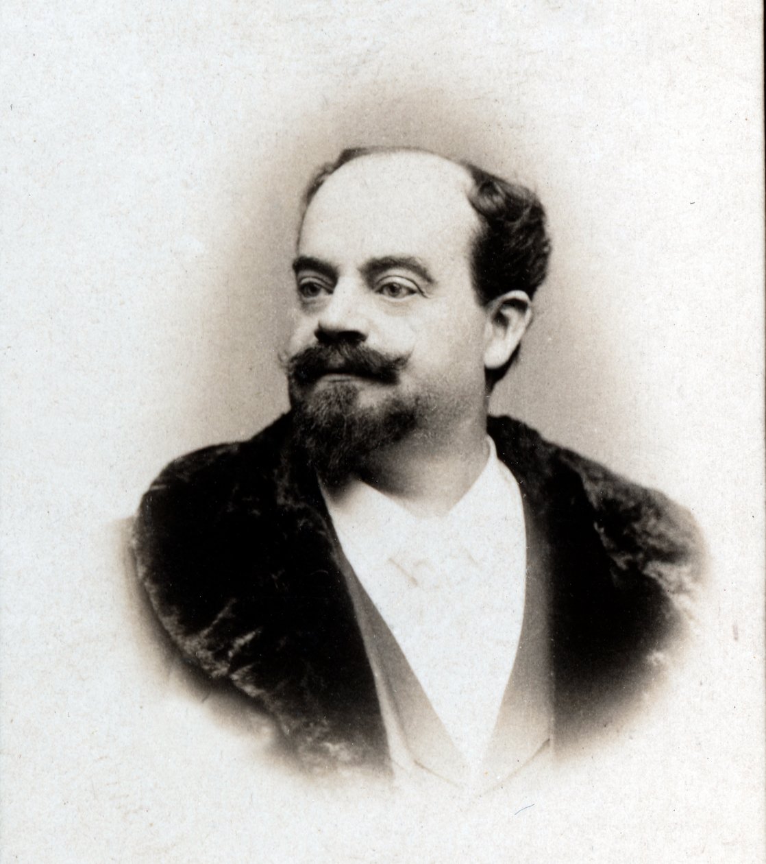 Portret Gabriela Ferriera (1847-1914), francuskiego malarza. autorstwa French Photographer