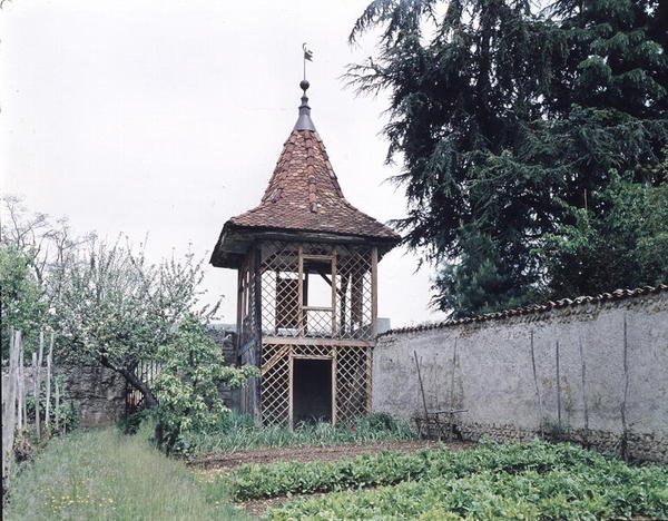 Pawilon ogrodowy przy domu narodzin Hectora Berlioza (1803-69) autorstwa French School