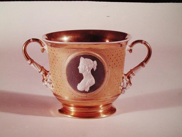 Filiżanka Sevres z portretem cesarzowej Józefiny (1763-1814) (porcelana) autorstwa French School