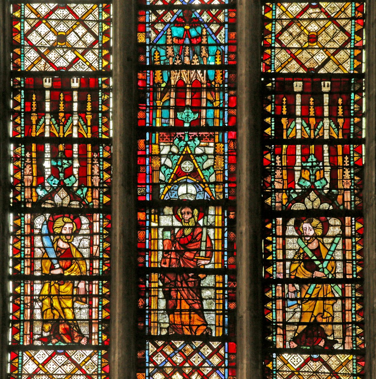 Okno przedstawiające św. Judę, św. Pawła, św. Andrzeja autorstwa French School