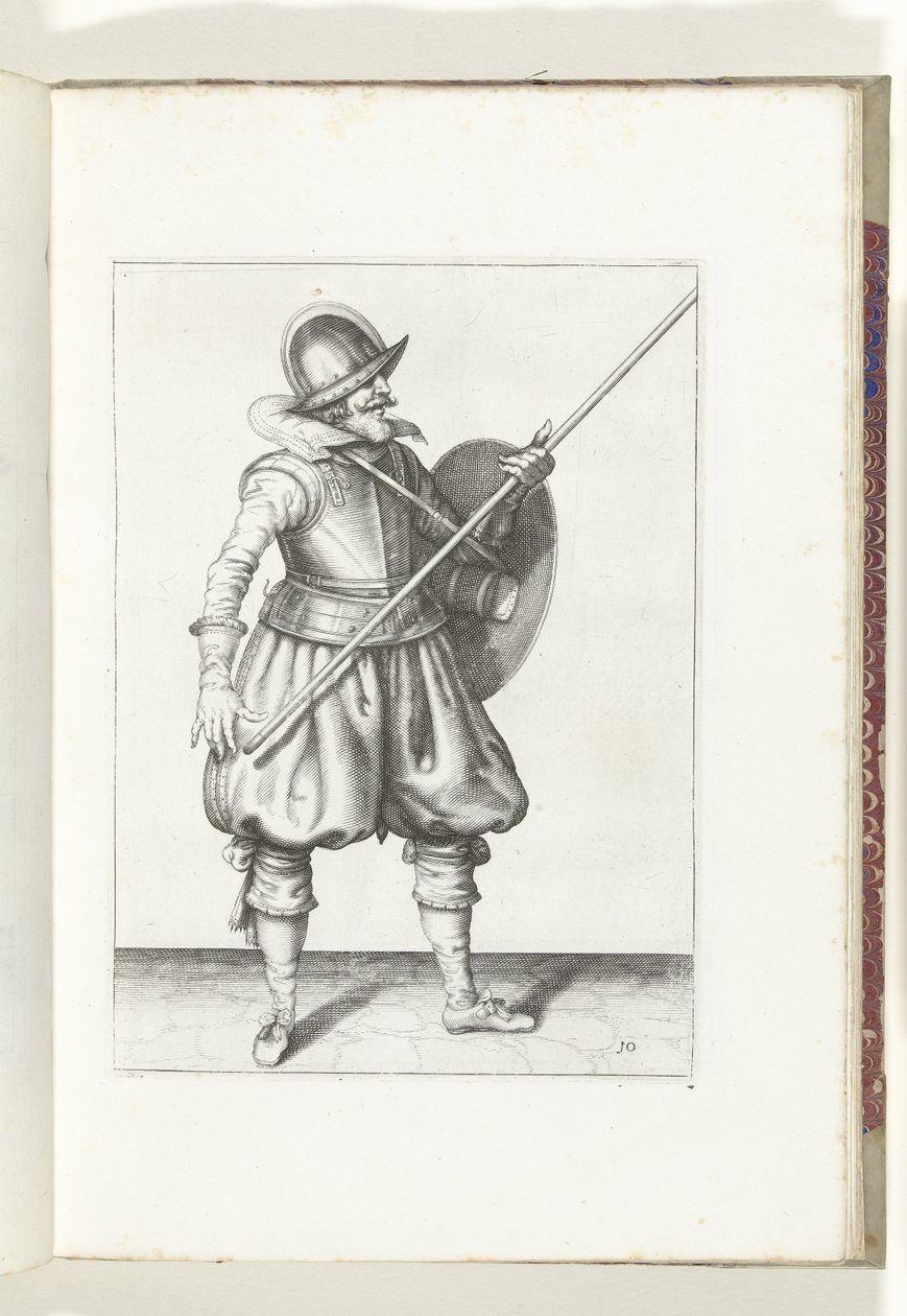 Ćwiczenie z tarczą i włócznią: żołnierz trzykrotnie odkłada włócznię do pozycji spoczynkowej, pierwszy ruch (nr 10), 1618 Nassausche Wapen-Handelinge, van Schilt, Szpiedzy, Rappier i Tarcza: przedstawione beyde figuerlick, a obramowane po autorstwa Adam van Breen