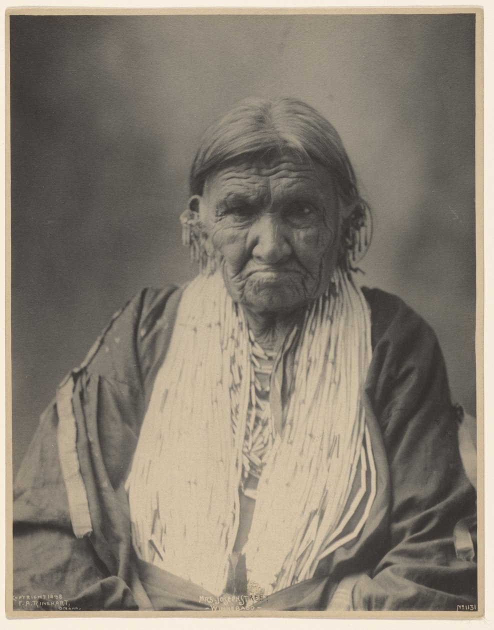 Pani Joseph Street, Winnebago autorstwa Adolph F. Muhr