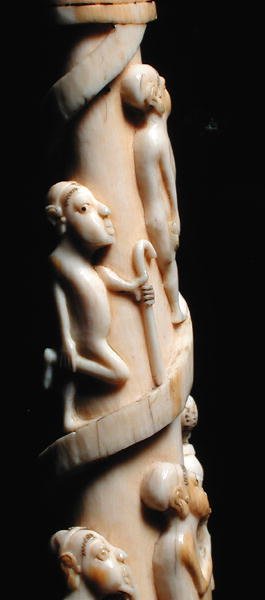 Rzeźbione kły, Kongo (kość słoniowa) (detal 223943) autorstwa African