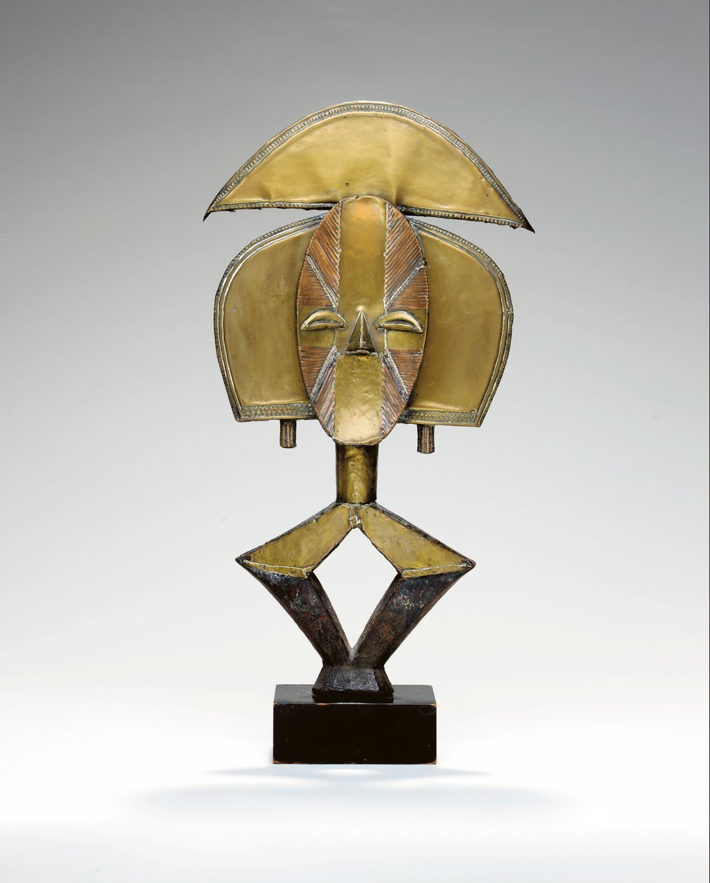 Yabulu nagu, ten krój to reliktowa figura autorstwa African School