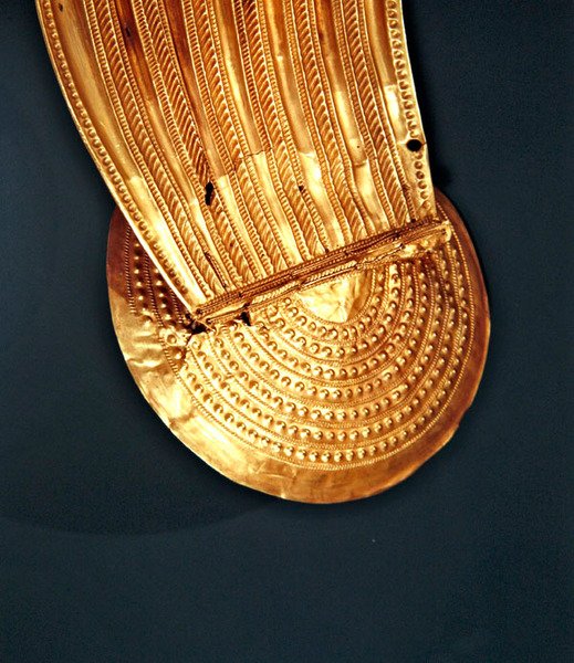 Obroża, Ardcrony, County Tipperary, późna epoka brązu, 800-700 pne (złoto) (szczegóły) (patrz także 390400) autorstwa Age Bronze