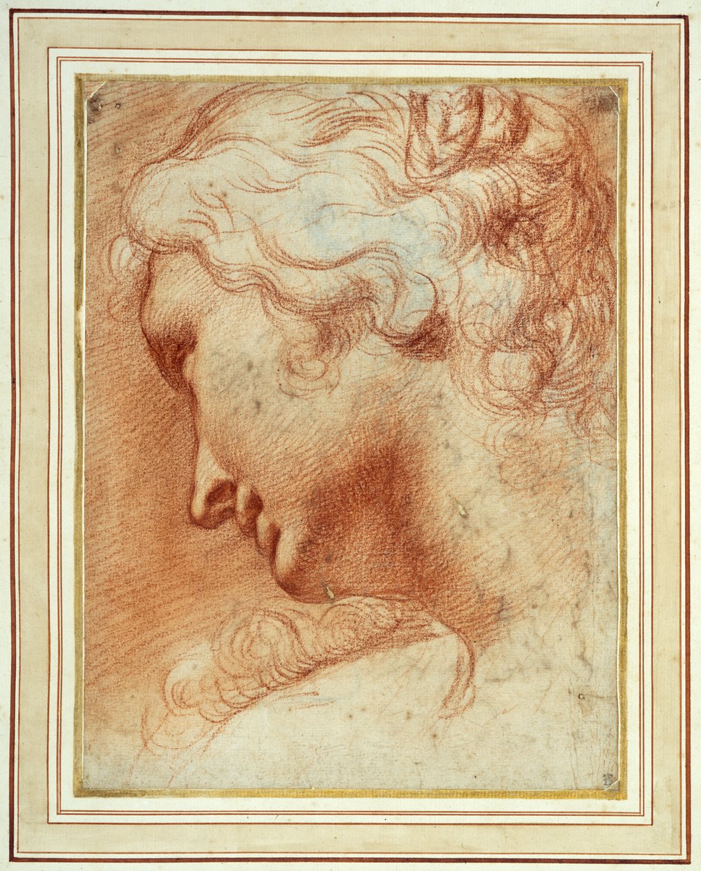 Głowa młodej kobiety patrzącej w dół przez jej prawe ramię (czerwona kreda na papierze) autorstwa Agostino Carracci