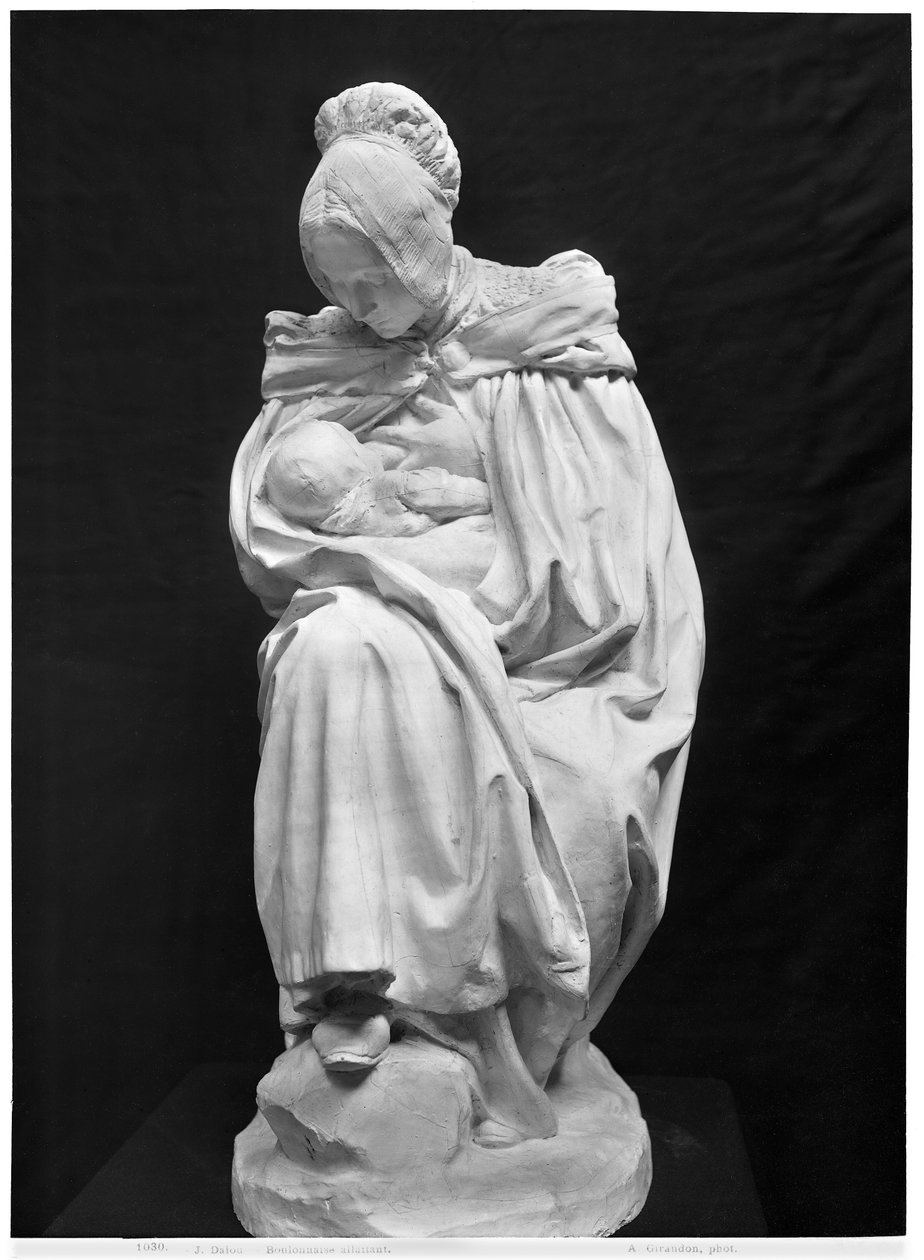 Boulonnaise Kobieta karmiąca swoje dziecko (tynk) (patrz też 217913) (fot. bw) autorstwa Aime Jules Dalou