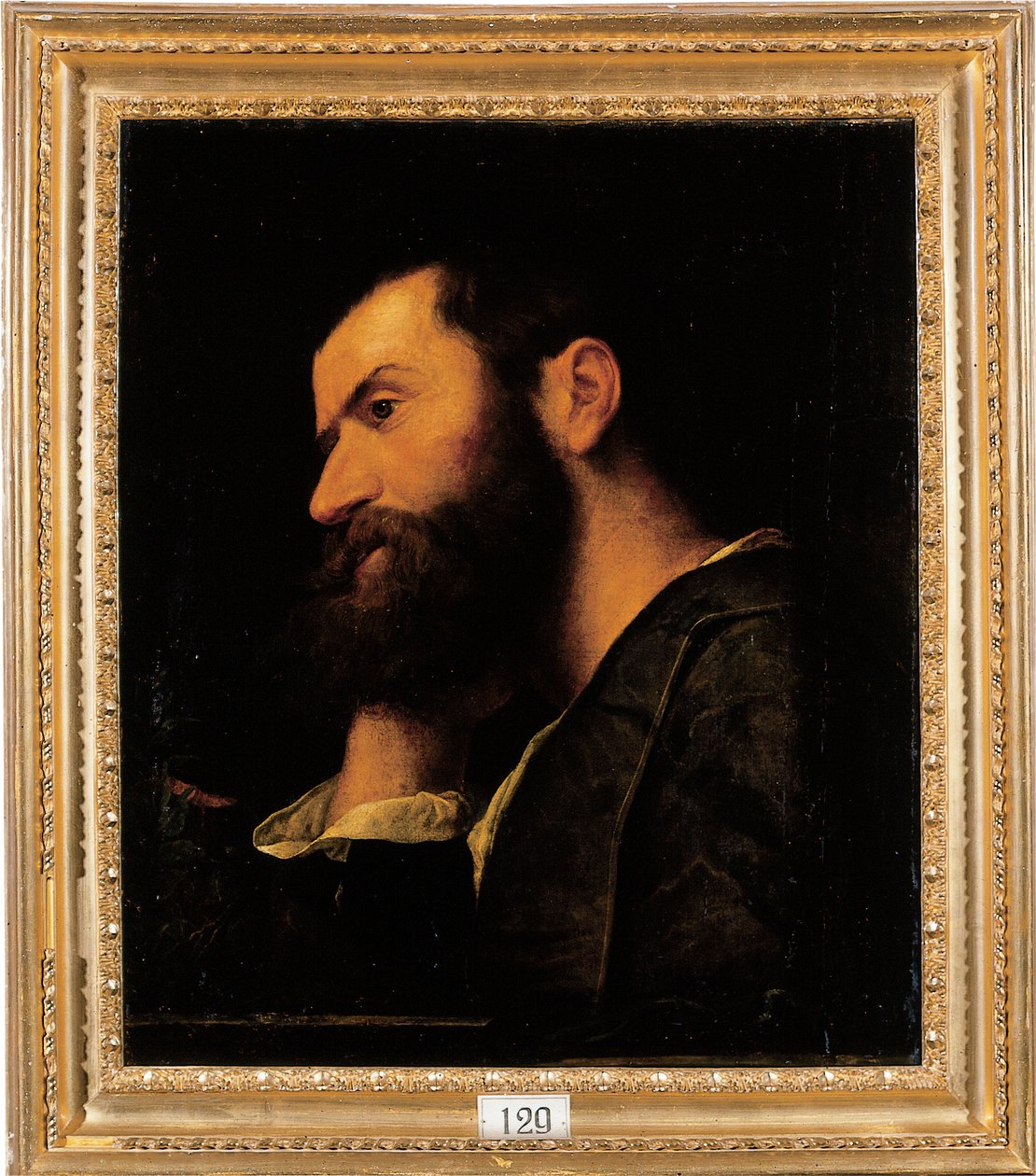 Portret poety Pietro Aretino, do biustu, z głową opartą o prawą rękę przy gzymsie z rośliną autorstwa Alessandro Bonvicino Moretto
