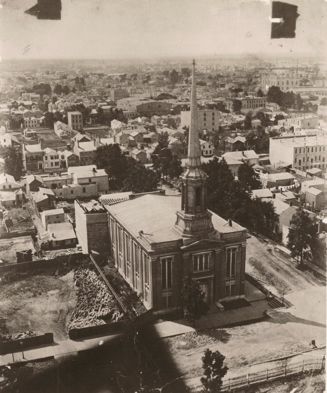Widok na południowy zachód z kopuły gmachu sądu w Chicago, 1858 r autorstwa Alexander Hesler