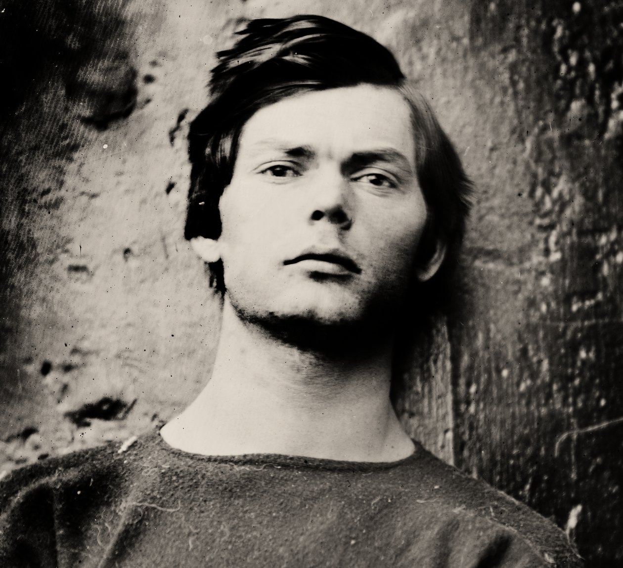 Lewis Powell w żelazkach na nadgarstki na pokładzie USS Saugus, 1865 r autorstwa Alexander Gardner