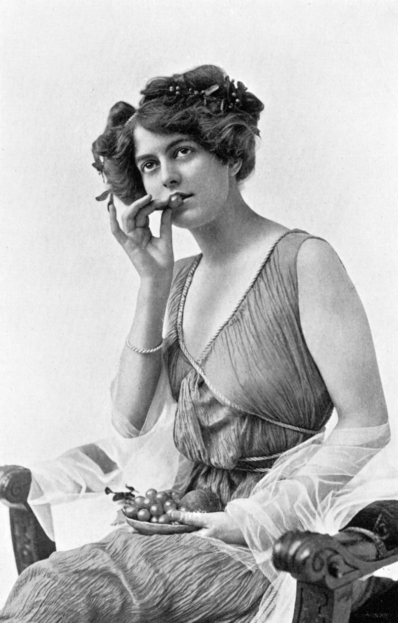 Irena Warren, 1908-1909. autorstwa Alfred Ellis and Walery