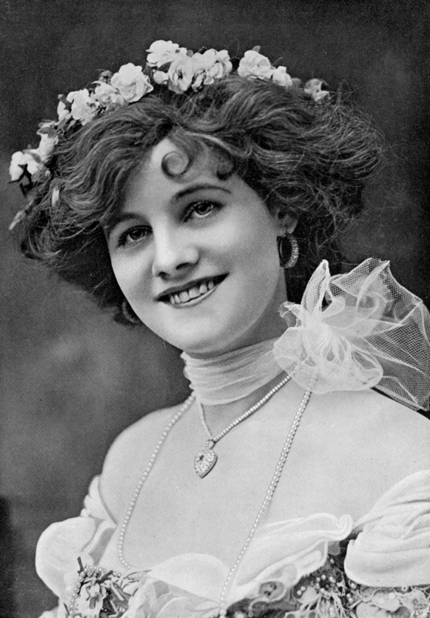 Panna Gertie Millar 1879-1952, aktorka, 1902-1903. autorstwa Alfred Ellis and Walery