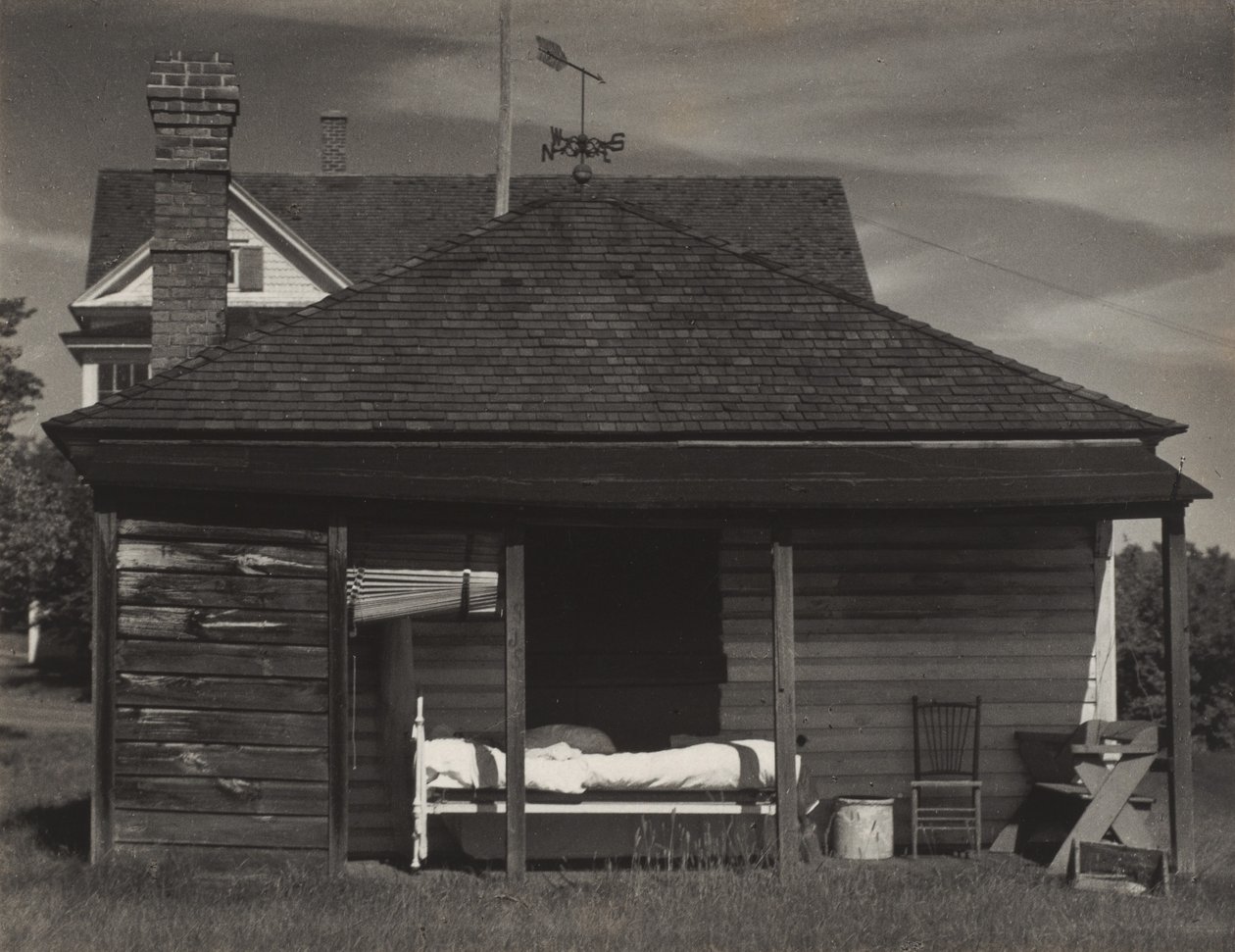 Tył budynku „Little House” autorstwa Alfred Stieglitz