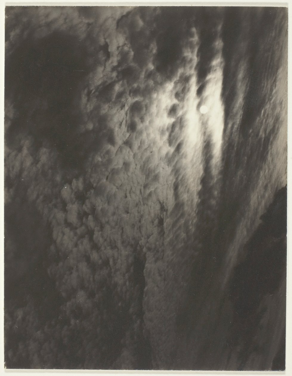 Odpowiednik, z zestawu A (trzeci zestaw, druk 2) autorstwa Alfred Stieglitz