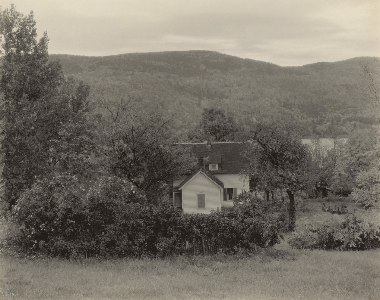 Jezioro George autorstwa Alfred Stieglitz
