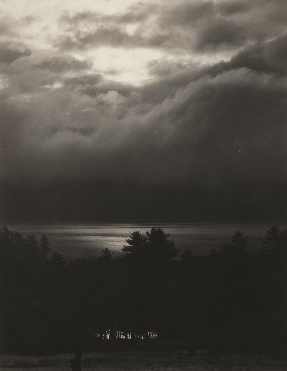 Jezioro George autorstwa Alfred Stieglitz